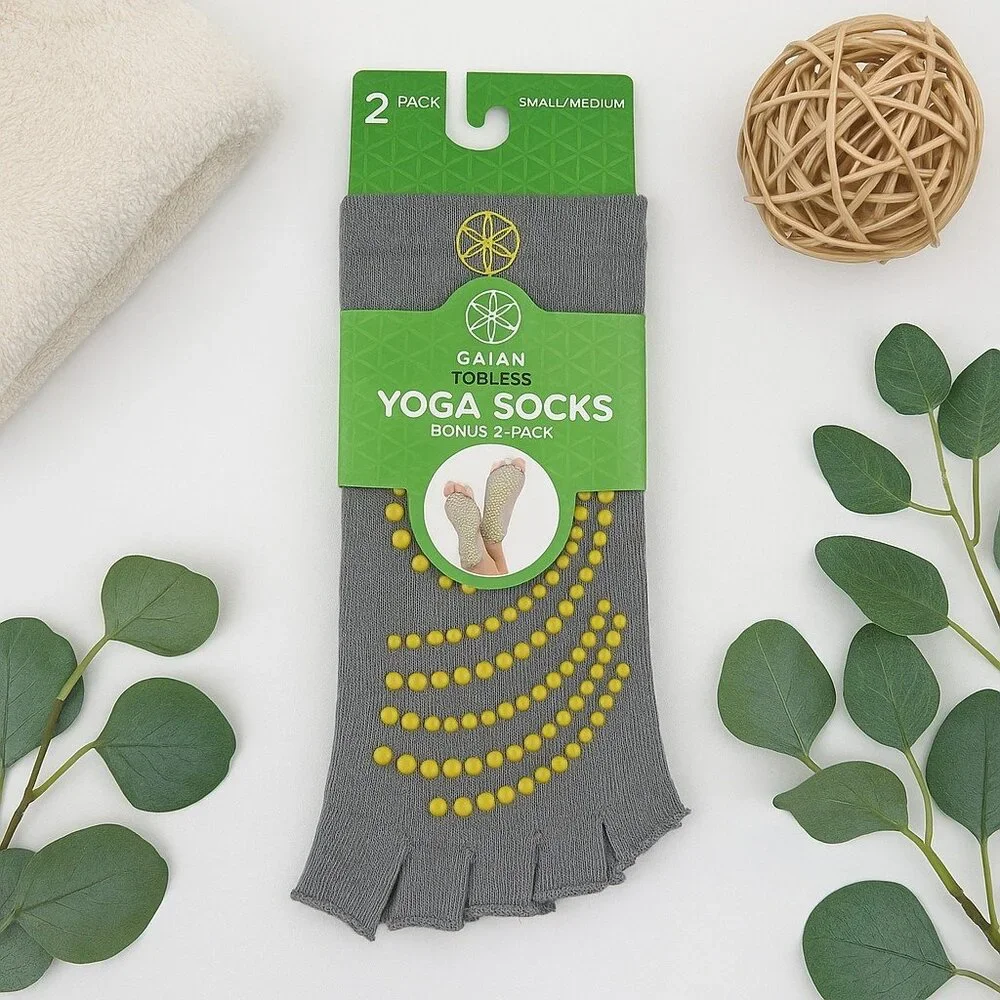Gaiam Yoga Socks 2-Pack Toeless Grip Socks S/M Gray Non Slip Pilates Barre NWT